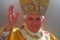  Le renoncement de Benoît XVI.  